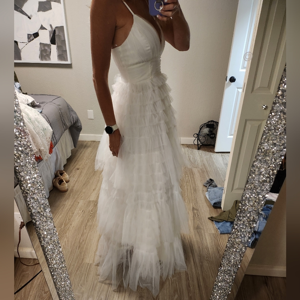 Mable White Tulle Gown - Picture 3 of 5